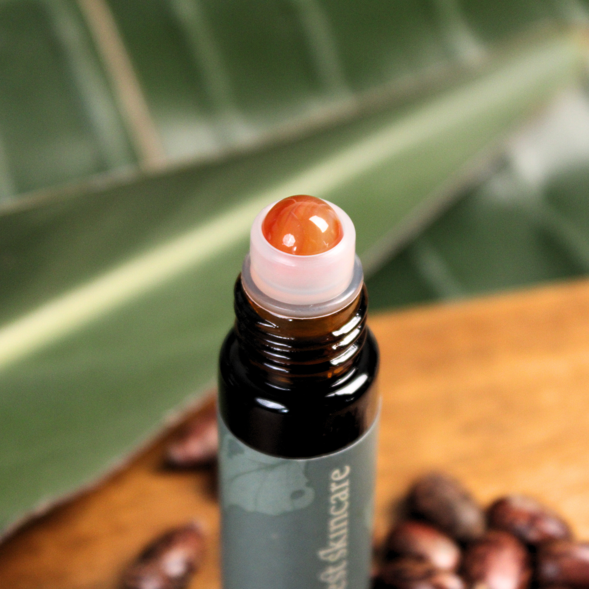 Organic Castor Oil Mini Roller with a smooth applicator tip, perfect for easy navel application.